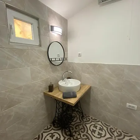 Julia Apartman Pacir Exterior photo