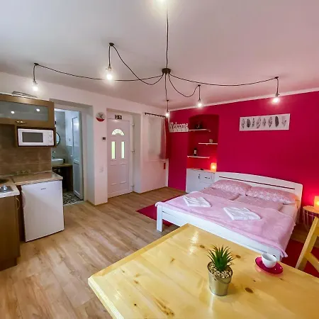 Julia Apartman Pacir Exterior photo