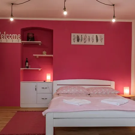 Julia Apartman Pacir Exterior photo