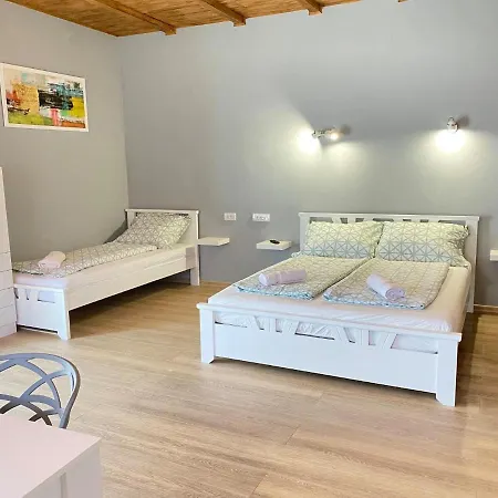 Julia Apartman Pacir Exterior photo