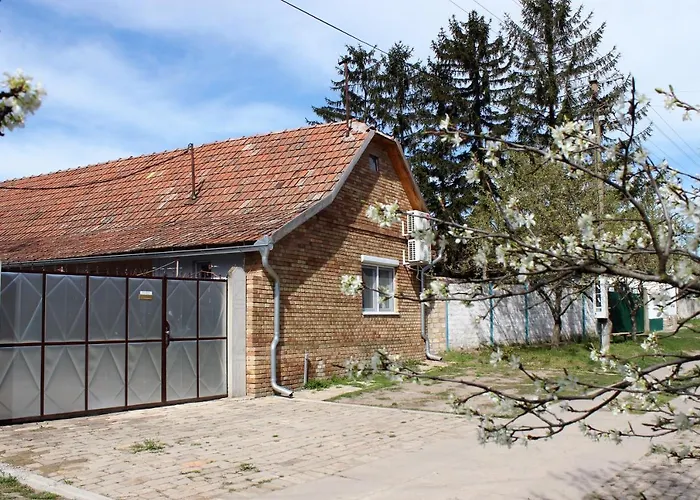 Julia Apartman