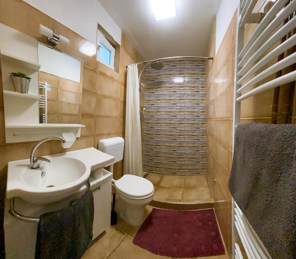 Julia Apartment